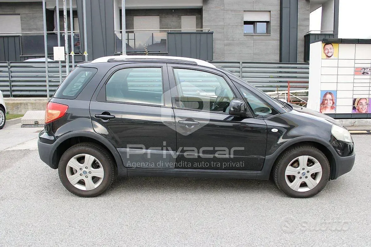 Usata Fiat Sedici Dynamic 120 CV (88 kW) 2007 Nero SUV