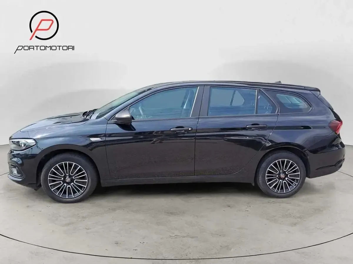 Usata Fiat Tipo 100 CV (73 kW) 2023 Nero Station wagon