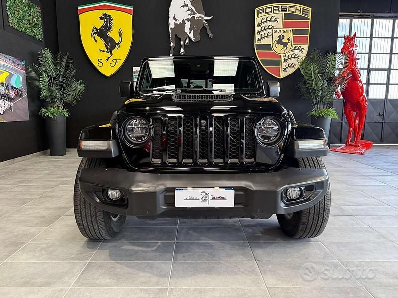 Usata Jeep Gladiator Overland 264 CV (194 kW) 2021 Black met. Pick-up