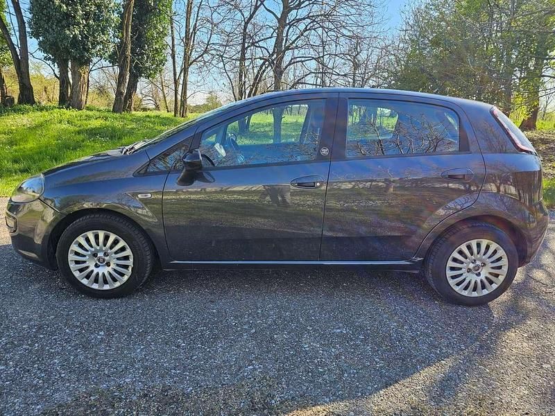 Usata Fiat Punto Evo S 77 CV (56 kW) 2011 Grigia Utilitaria