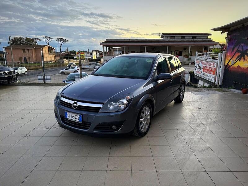 Venduto Opel Astra 1.7 CDTI 101CV 5 p. - auto usate in vendita