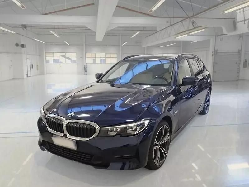 Blu Usata 2022 BMW 320e Advantage Station wagon | 26.500 € (Buon prezzo) - Immagine 1/4