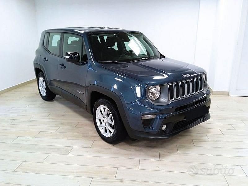Używany Jeep Renegade Limited 120 KM (88 kW) 2023 Szary SUV