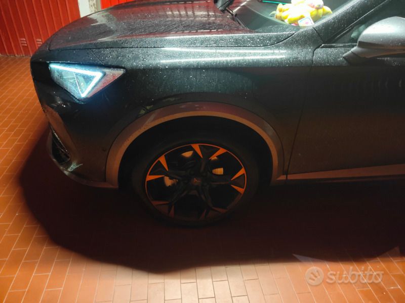 Nero Usata 2024 Cupra Formentor SUV | 32.000 € (Buon prezzo) - Immagine 1/4