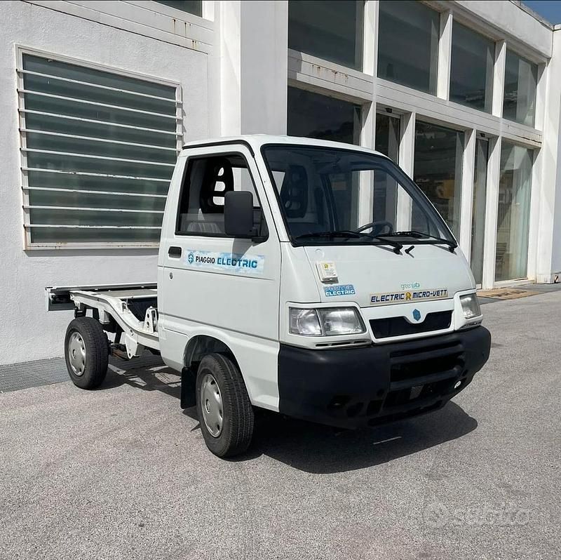 Usata Piaggio Porter 11 kW (15 CV) 2004 Bianco Furgone
