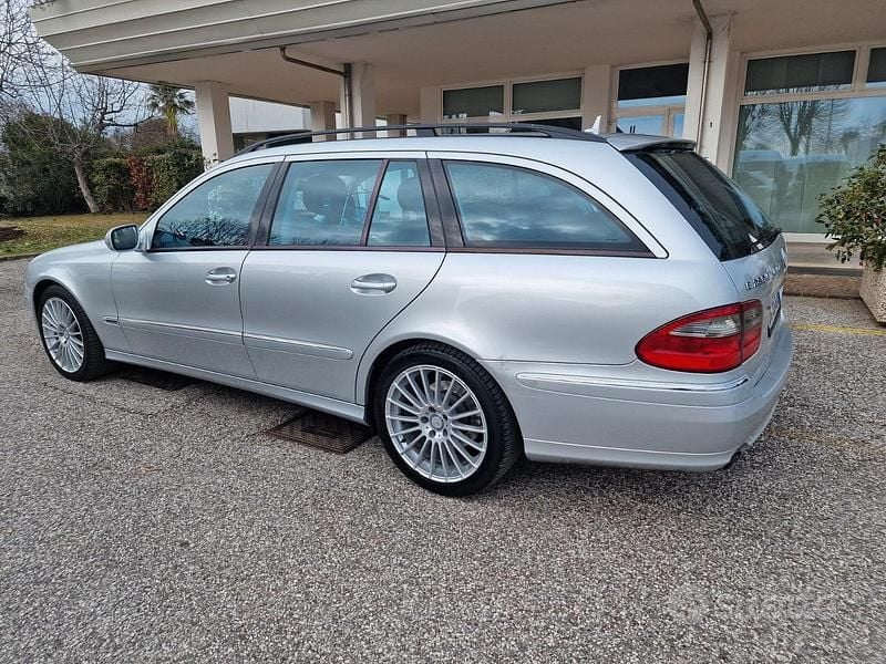 Usata Mercedes 280 190 CV (139 kW) 2007 Grigio Station wagon