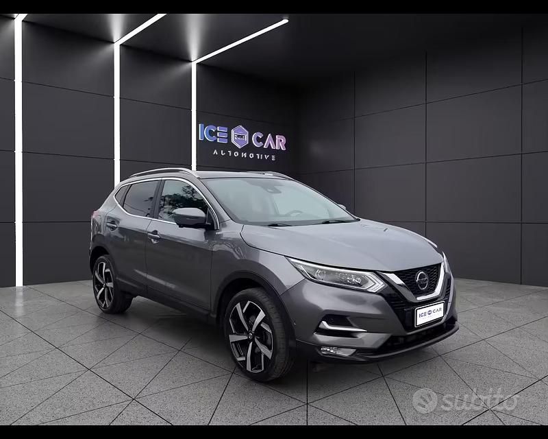 Usado Nissan Qashqai N-Connecta 116 HP (85 kW) 2020 Cinzento SUV