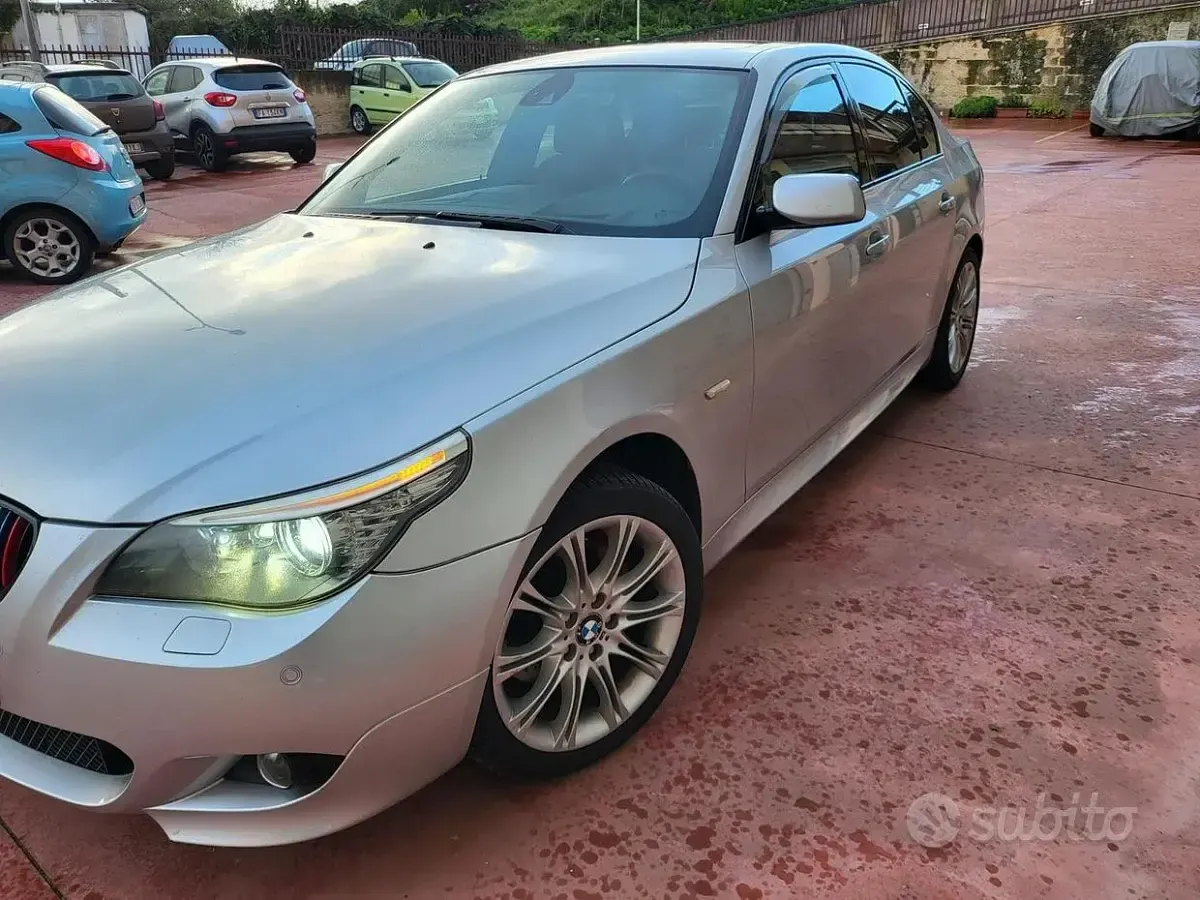 Usata BMW 525 M Sport 197 CV (144 kW) 2008 Grigio Berlina