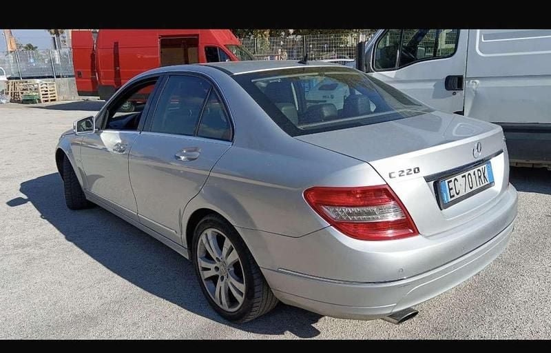 Usata Mercedes C220 Avantgarde 150 CV (110 kW) 2010 Berlina