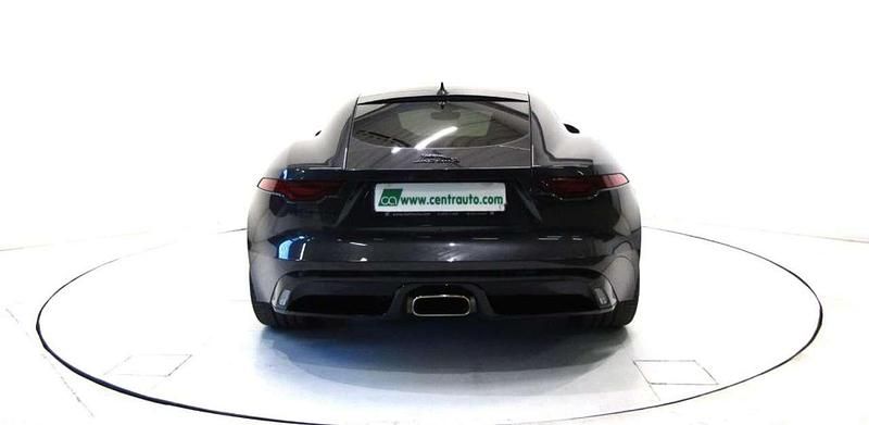 Usata Jaguar F-Type R-Dynamic 300 CV (220 kW) 2022 Grigio scuro Coupé
