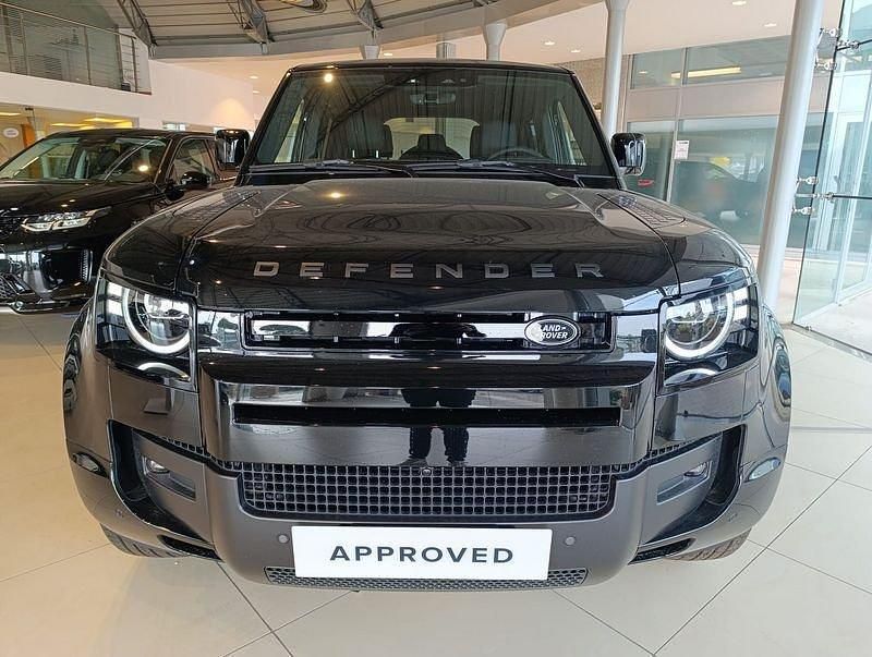 Uusi Land Rover Defender SE Dynamic 200 HP (147 kW) 2026 Musta Katumaasturi