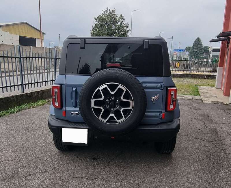 Occasion Ford Bronco Outer Banks 334 ch (245 kW) 2024 Gris SUV
