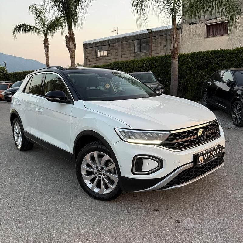 Usata VW T-Roc Style 116 CV (85 kW) 2023 Bianco SUV