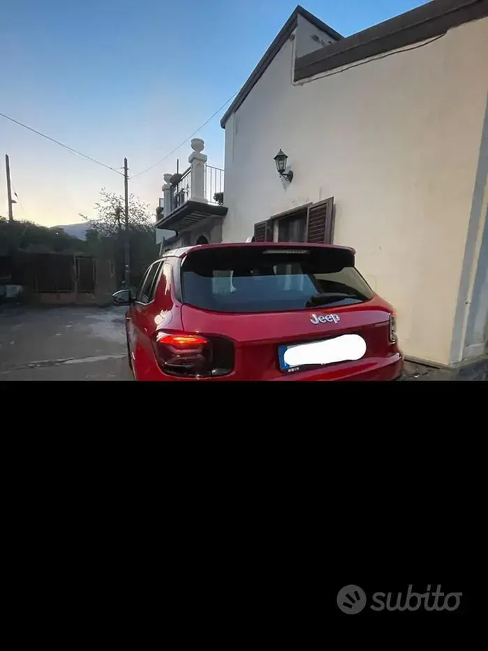 Usata Jeep Avenger 101 CV (74 kW) 2024 Rosso SUV