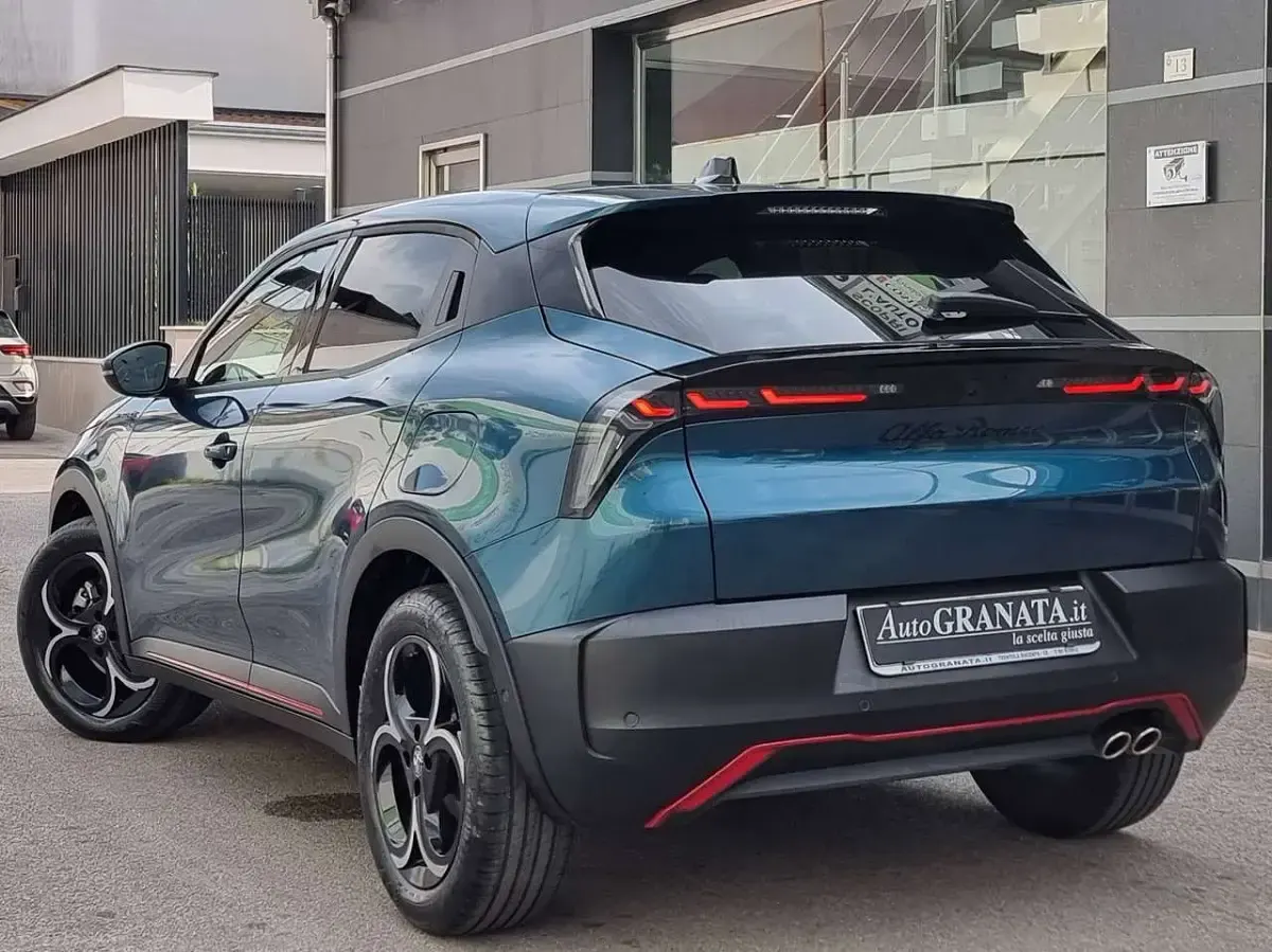 Usata Alfa Romeo GT Junior Edizione Speciale 136 CV (100 kW) 2025 Verde SUV