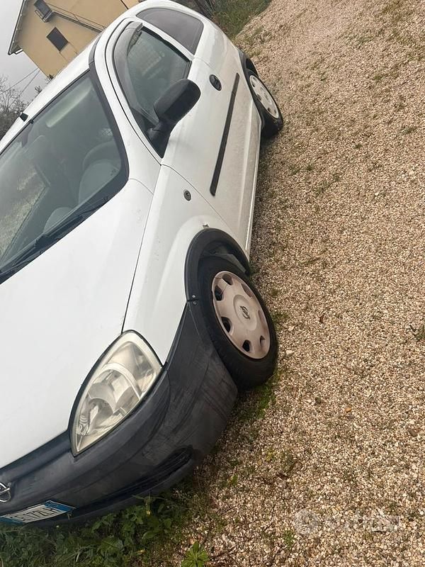 Usata Opel Corsa 2002 Utilitaria