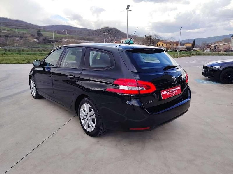 Usata Peugeot 308 Business-Line 131 CV (96 kW) 2020 Nero Station wagon