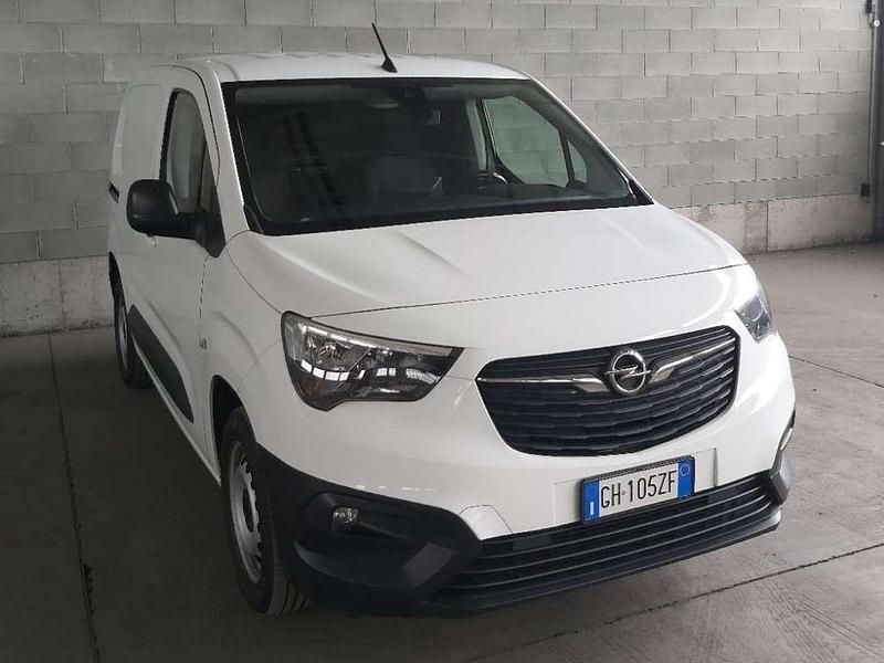 Occasion Opel Combo Edition 131 ch (96 kW) 2022 Blanc Monospace