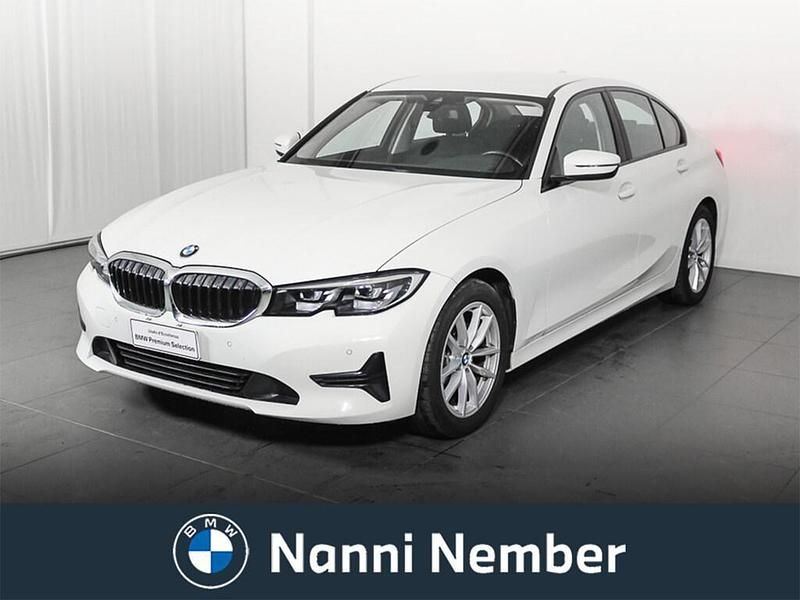 Bianco Usata 2022 BMW 318 Advantage Tre volumi | 27.500 € (Buon prezzo) - Immagine 1/3