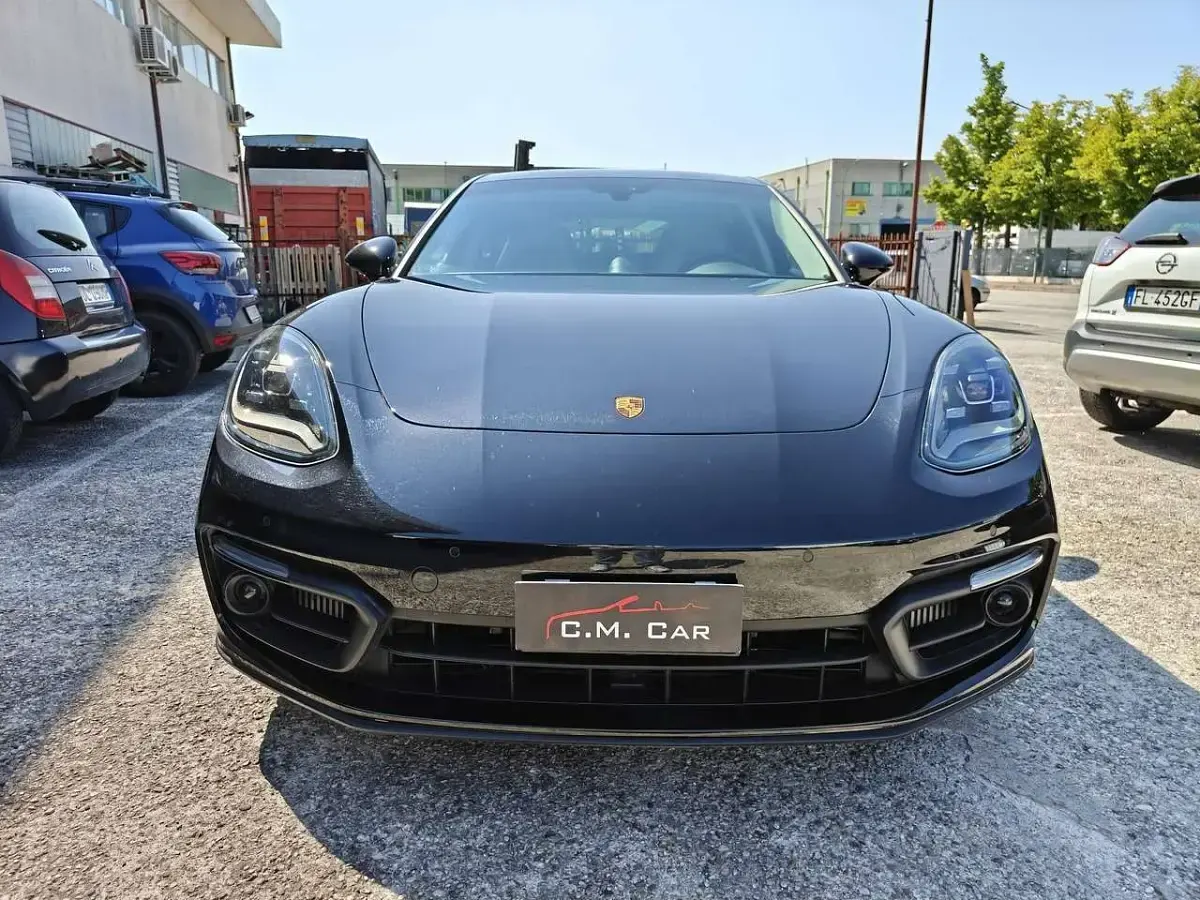 Usata Porsche Panamera 441 CV (324 kW) 2020 Nero Utilitaria