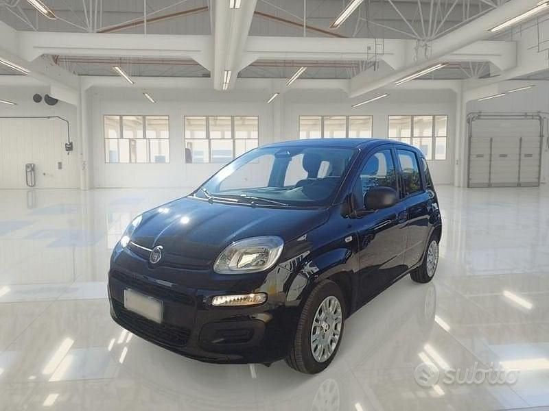 Nero Usata 2025 Fiat Panda S Tre volumi | 15.400 € (Molto cara) - Immagine 1/4
