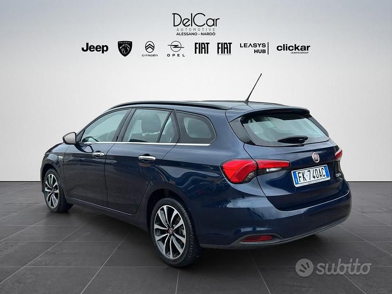 Usata Fiat Tipo Lounge 120 CV (88 kW) 2017 Blu/azzurro Station wagon