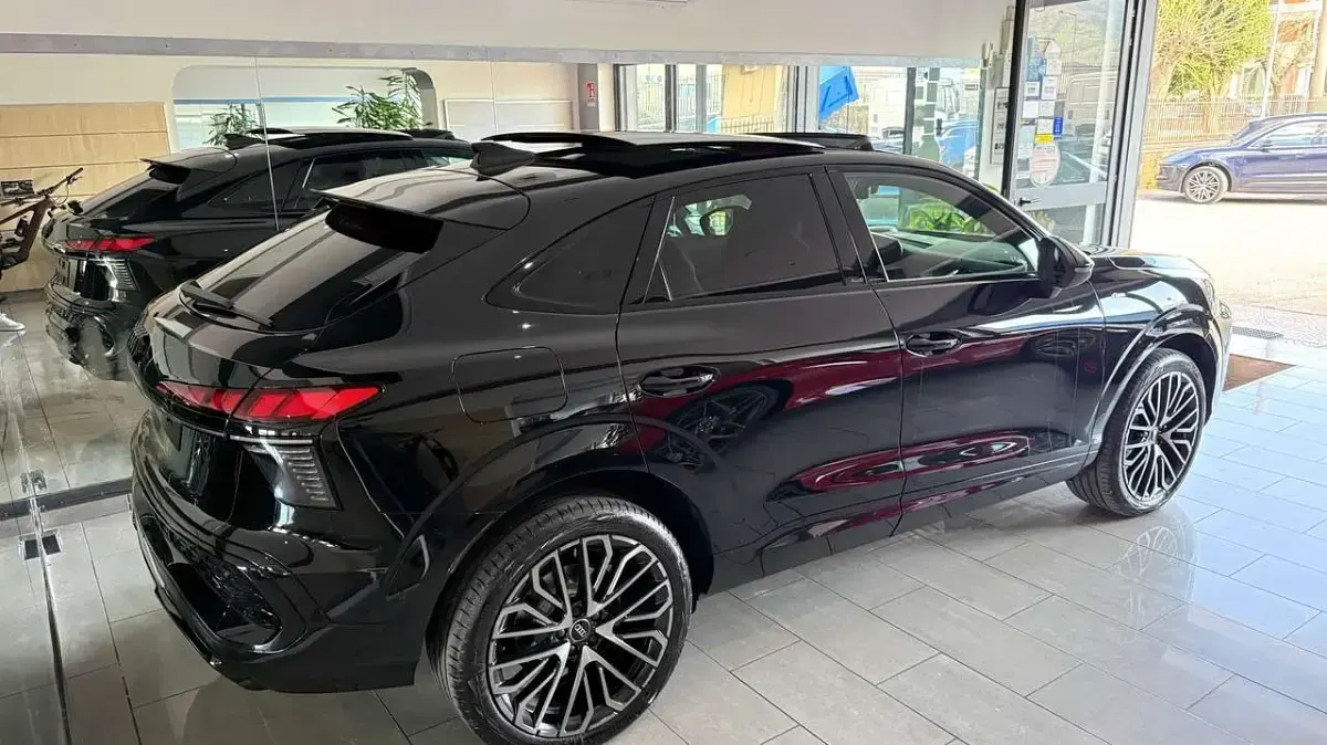 Nuova Audi Q3 Sportback S-Line 150 CV (110 kW) 2026 Nero SUV