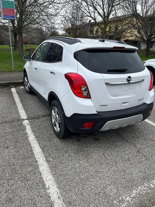 Usata Opel Mokka Cosmo 140 CV (102 kW) 2014 Bianco SUV