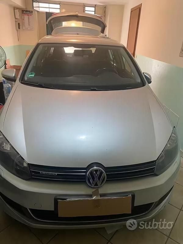 Usata VW Golf VI 122 CV (89 kW) 2010 Grigio Utilitaria