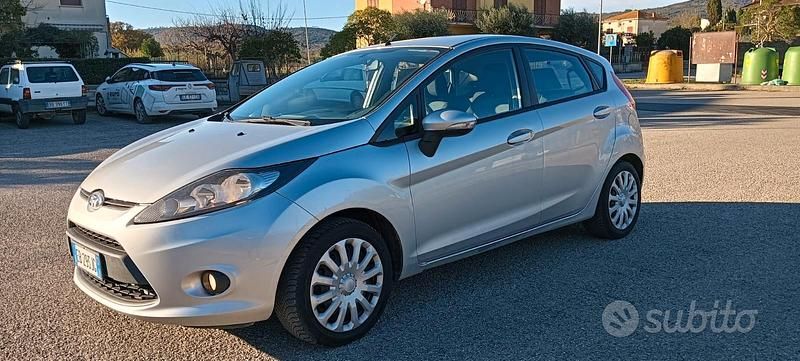 Usata Ford Fiesta 2010 Grigio Utilitaria