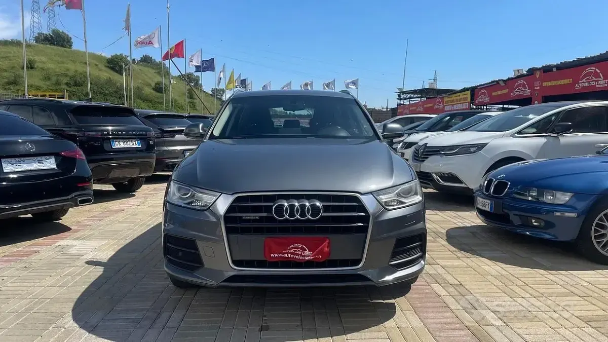 Usata Audi Q3 Comfort 150 CV (110 kW) 2016 Grigio SUV