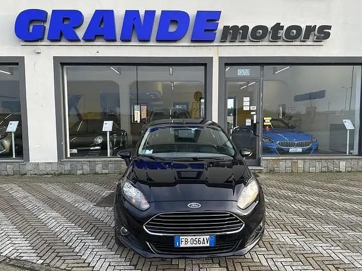 Usata Ford Fiesta Business Edition 80 CV (58 kW) 2015 Nero Berlina