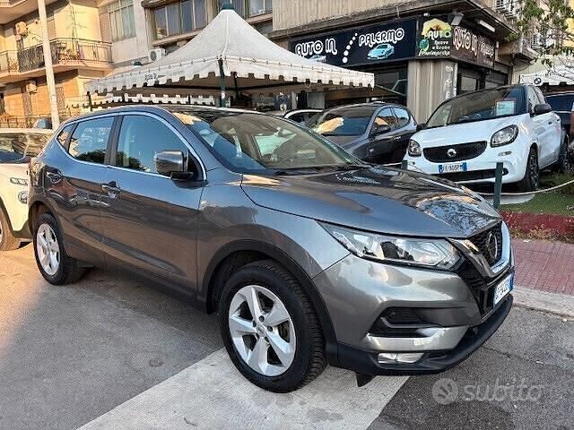 Usata Nissan Qashqai N-Connecta 140 CV (102 kW) 2021 Grigio SUV