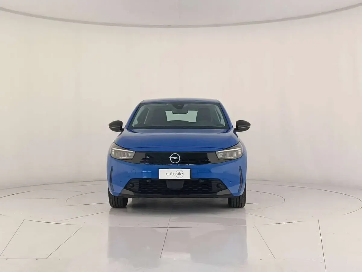 Usata Opel Corsa 75 CV (55 kW) 2024 Blu amletico met Utilitaria
