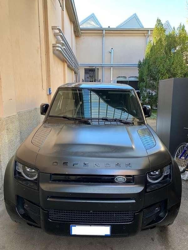 Nero Usata 2022 Land Rover Defender SE Dynamic SUV | 48.000 € (Super prezzo) - Immagine 1/4