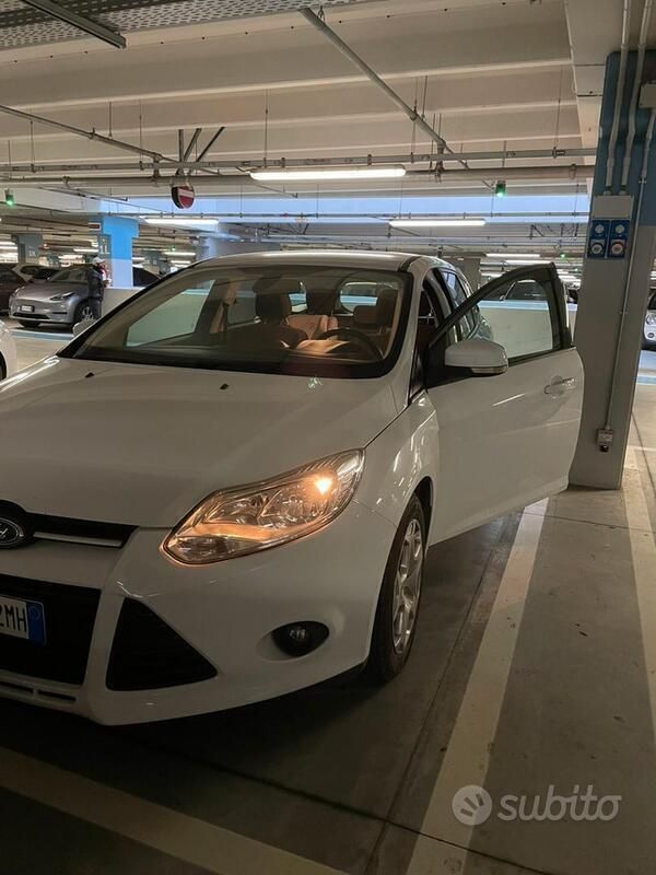 Usata 2012 Ford Focus Station wagon | 6500 € - Immagine 1/3