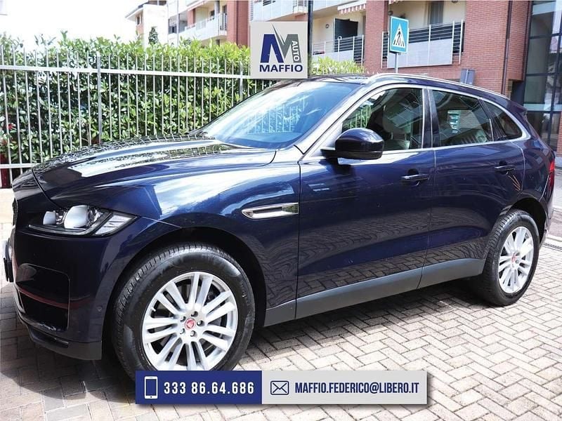 Blu/azzurro Usata 2017 Jaguar F-Pace Portfolio SUV | 12.400 € (Super prezzo) - Immagine 1/4