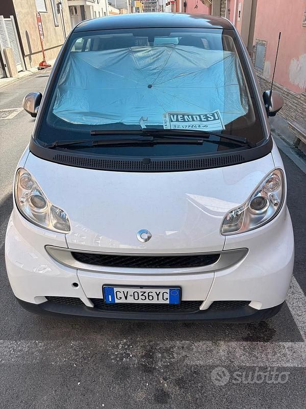 Bianco Usata 2010 Smart ForTwo Coupé Coupé | 5800 € (Buon prezzo) - Immagine 1/4