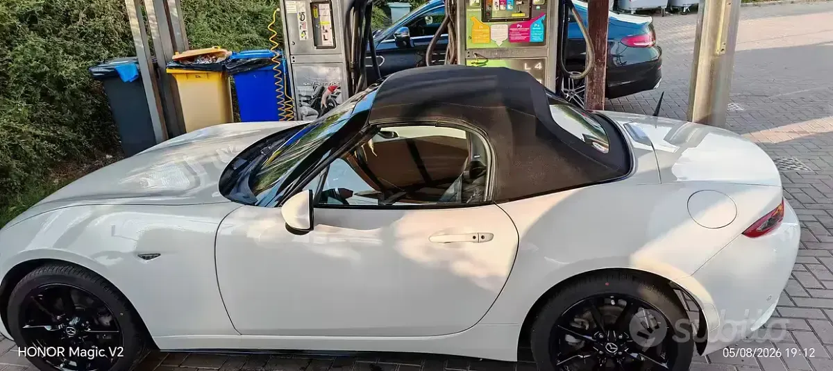 Usata Mazda MX5 Inclusive 160 CV (117 kW) 2015 Bianco Cabrio