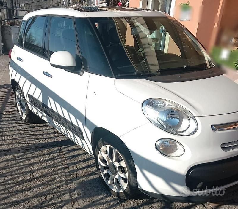 Usata Fiat 500L Living 95 CV (69 kW) 2013 Bianco Monovolume