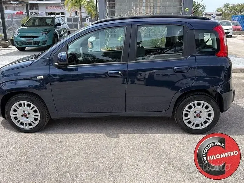 Usata Fiat Panda Lounge 95 CV (69 kW) 2017 Bluazzurro Utilitaria