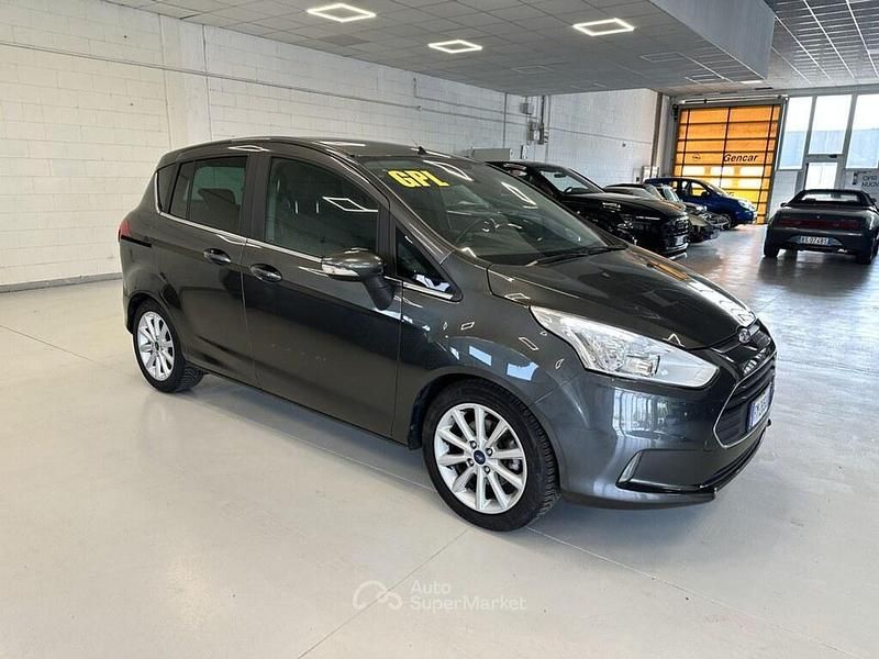 Begagnad Ford B-MAX Titanium 87 HK (63 kW) 2017 Grå Minibuss