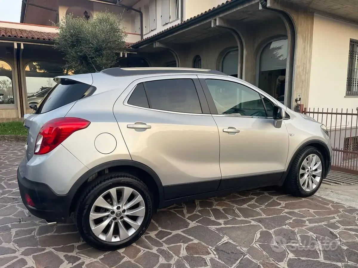 Usata Opel Mokka Cosmo 140 CV (102 kW) 2015 Grigio SUV