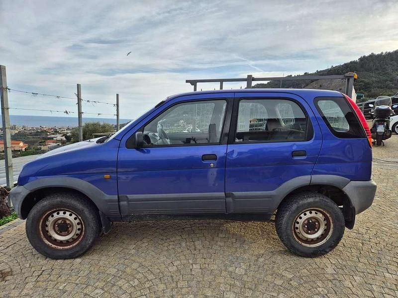 Usata Daihatsu Terios 86 CV (63 kW) 2000 Blu/azzurro SUV