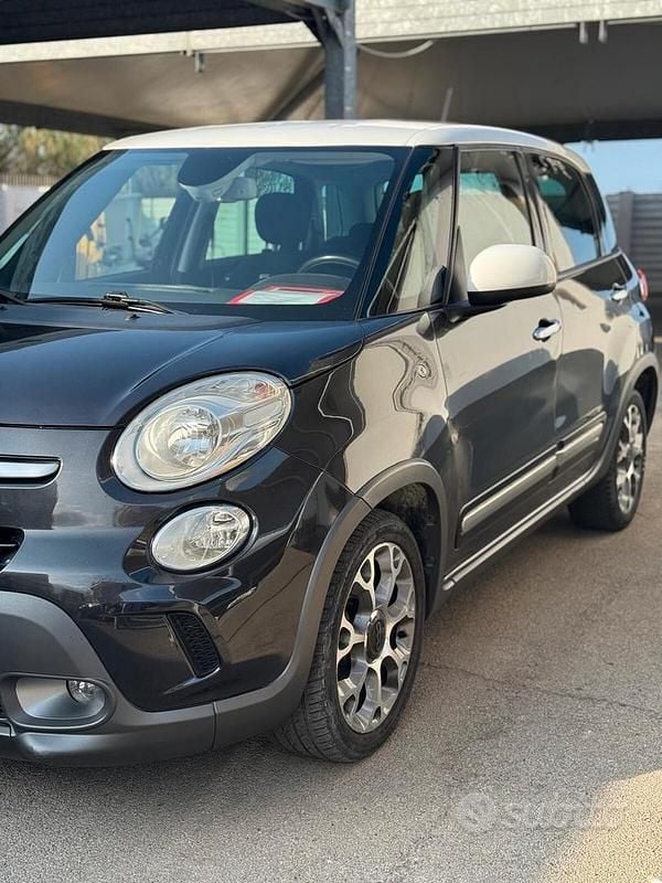 Usata Fiat 500L Trekking 105 CV (77 kW) 2015 Nero Monovolume