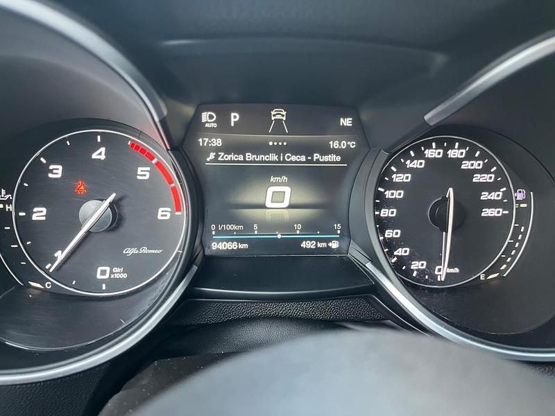 Usata Alfa Romeo Stelvio Executive 190 CV (139 kW) 2018 Grigio SUV