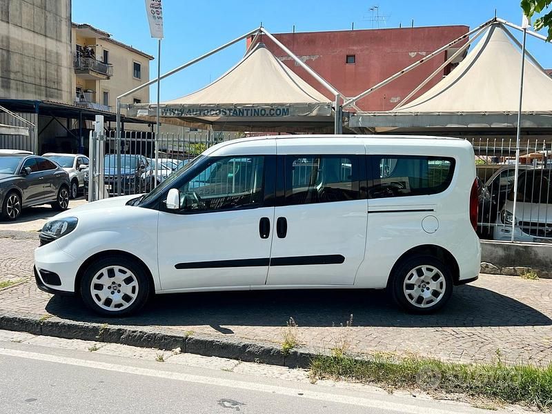 Usata Fiat Doblò Easy 130 CV (95 kW) 2021 Bianco Monovolume