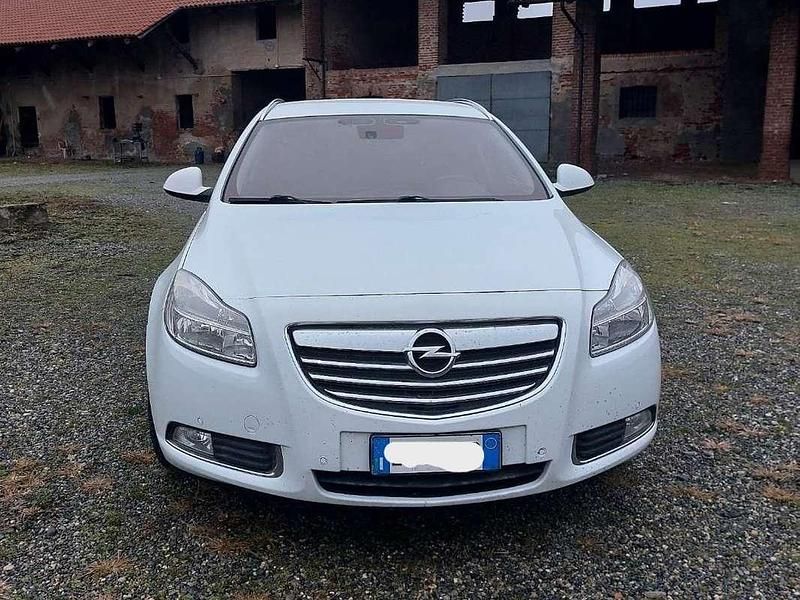 Usata Opel Insignia S 131 CV (96 kW) 2011 Bianco Station wagon