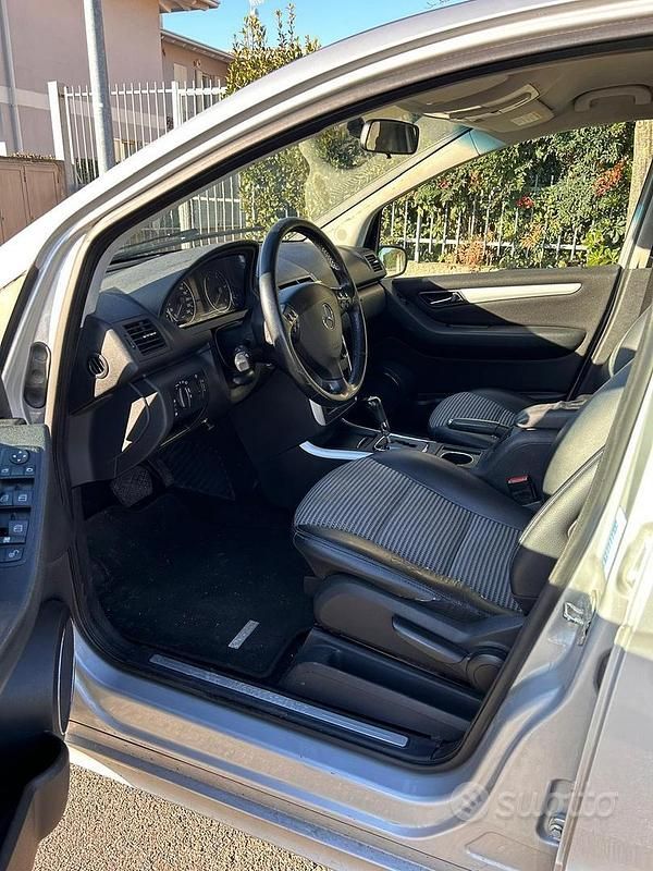 Usata Mercedes A200 140 CV (102 kW) 2007 Grigio Berlina