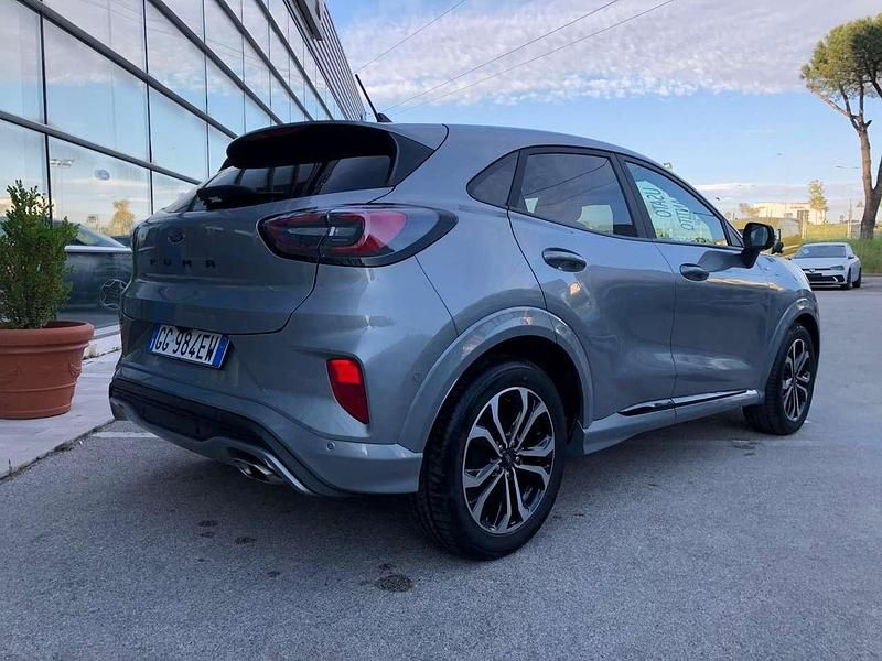 Usata Ford Puma ST-Line 120 CV (88 kW) 2021 Solar silver SUV